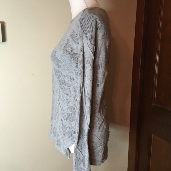 Vera Wang simply vera extra small light green top - Picture 4 of 8